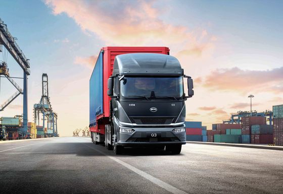 Q3 ট্রাক্টর লং রেঞ্জ সংস্করণ মাল্টিমিডিয়া সিস্টেম অন্তর্ভুক্ত